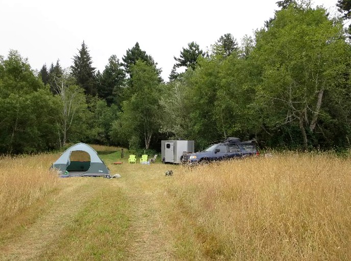 Caravans (Eureka, California, United States)