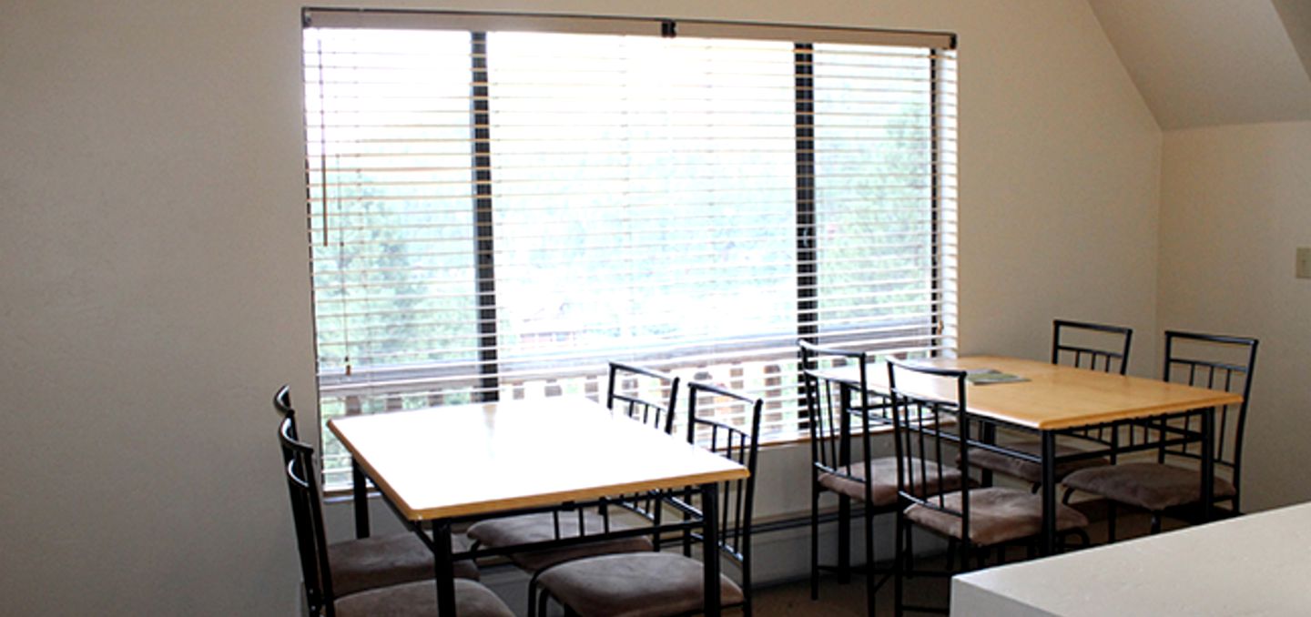 Spacious Two-Bedroom Suite Set on a Resort in the White Mountains in Greer, Arizona