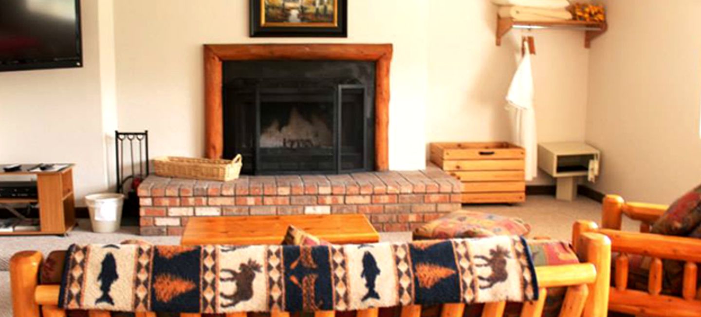 Romantic Suite Rental Perfect for a Honeymoon in the White Mountains, Arizona