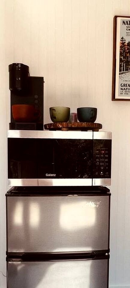 Canyon Lake Container Offering Spectacular Views of Nature From the Surrounding Porch, Near Guadalupe River in Texas