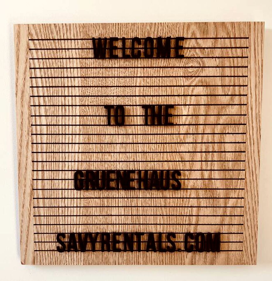 Canyon Lake Container Offering Spectacular Views of Nature From the Surrounding Porch, Near Guadalupe River in Texas