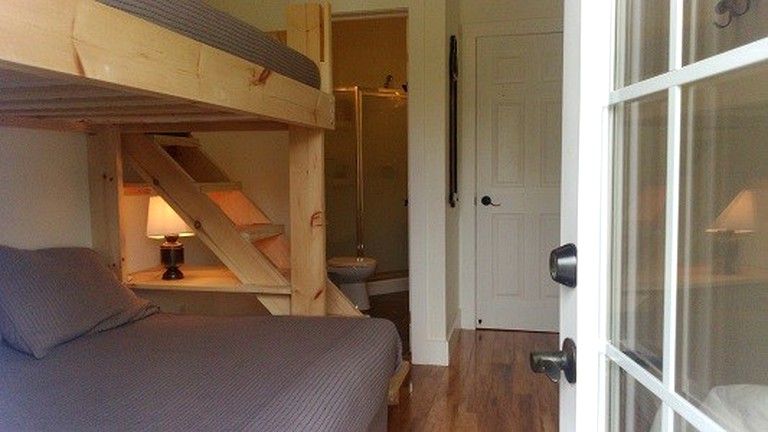 Nature Lodges (Eugenia, Ontario, Canada)