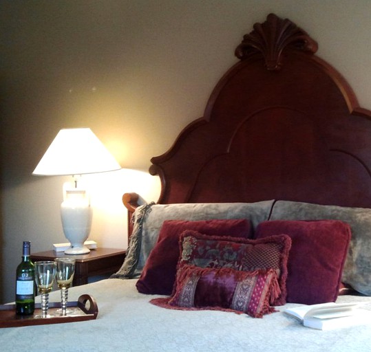 Nature Lodges (Eugenia, Ontario, Canada): near Eugenia Falls