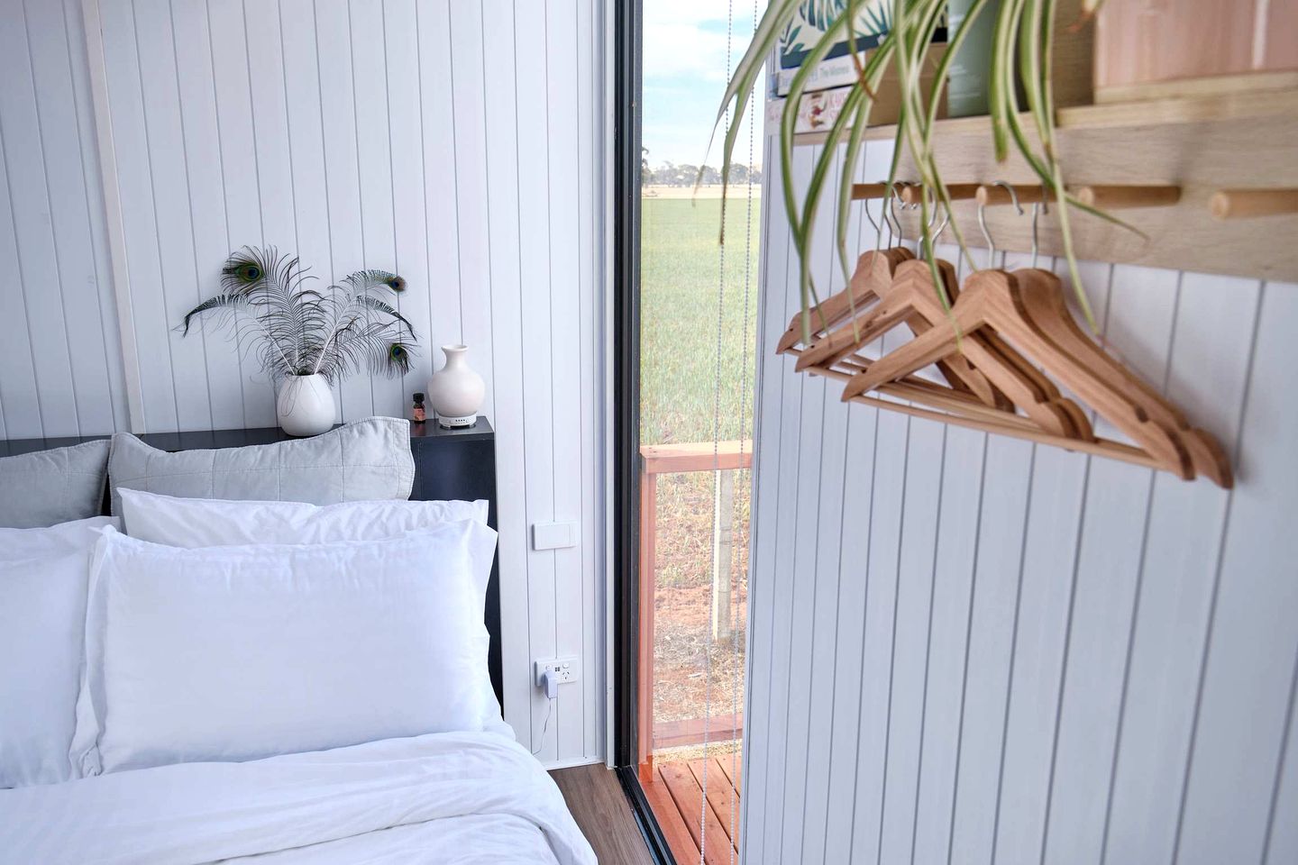 Spectacular Secluded Tiny House with Fire Pit in Stanley Flat, South Australia