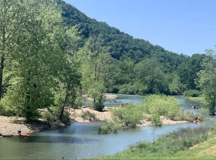 Cabins (United States of America, Glenwood, Arkansas)