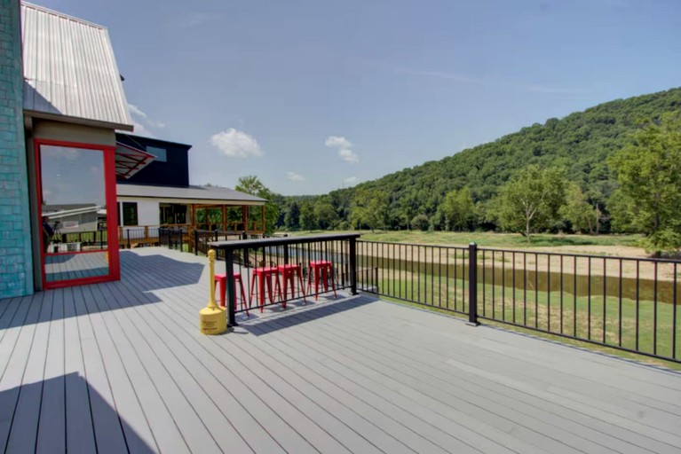 Cabins (United States of America, Glenwood, Arkansas)