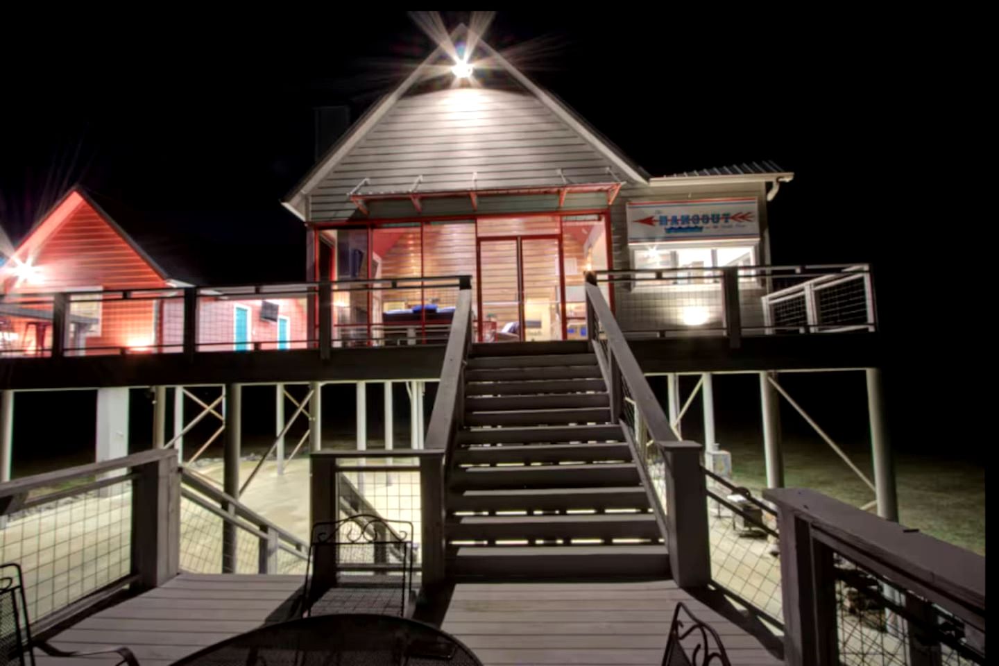 Stunning Elevated Cabin on the Caddo River for a Peaceful Getaway with Gorgeous Views in Glenwood, Arkansas
