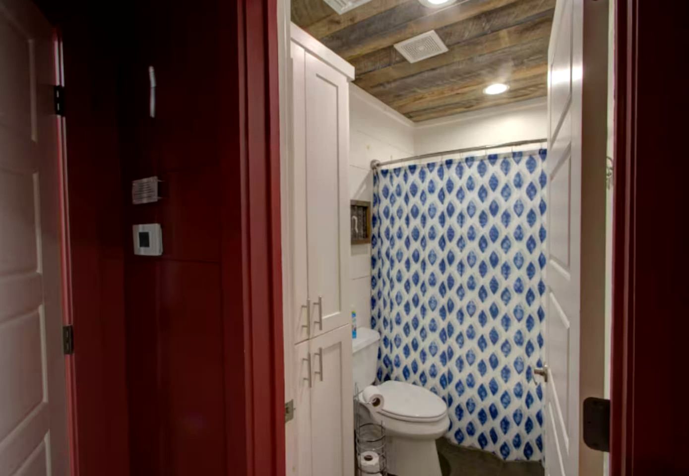 Stunning Elevated Cabin on the Caddo River for a Peaceful Getaway with Gorgeous Views in Glenwood, Arkansas