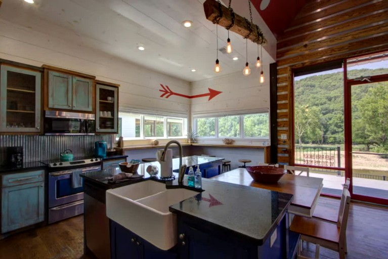 Cabins (United States of America, Glenwood, Arkansas)