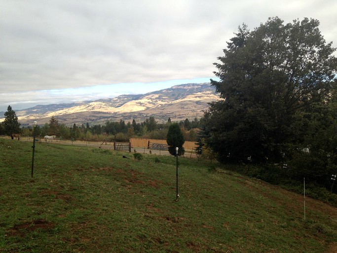 Barns (Ashland, Oregon, United States)