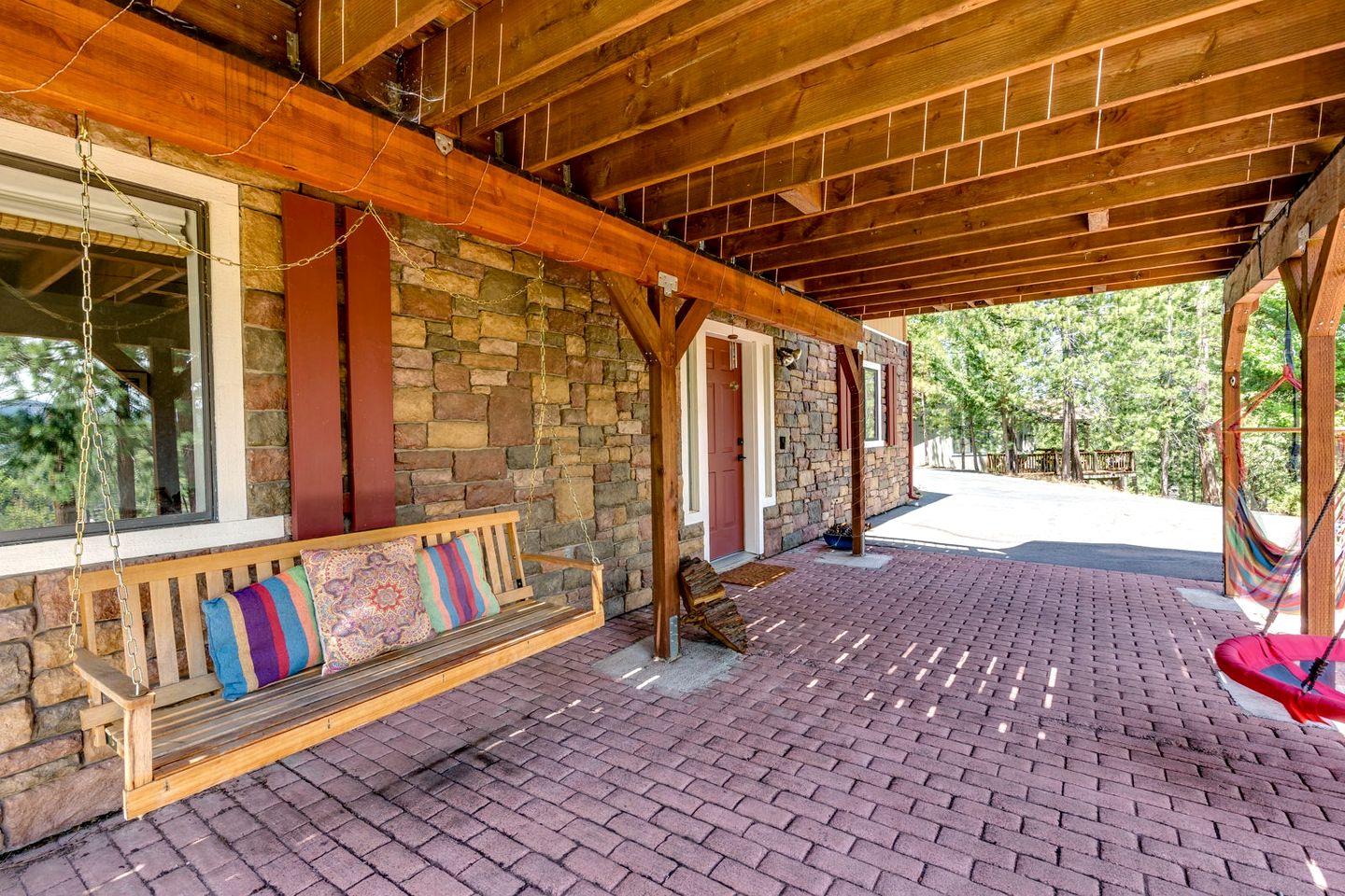 Incredible Cabin with Nice Views in Groveland, California