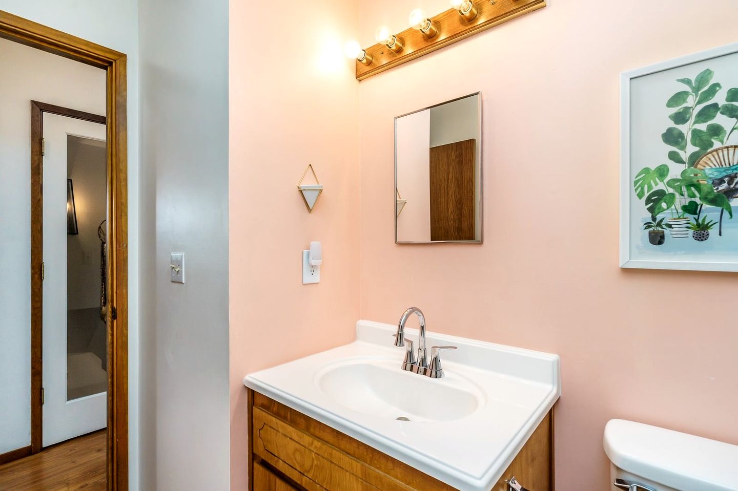 Incredible Cabin with Nice Views in Groveland, California