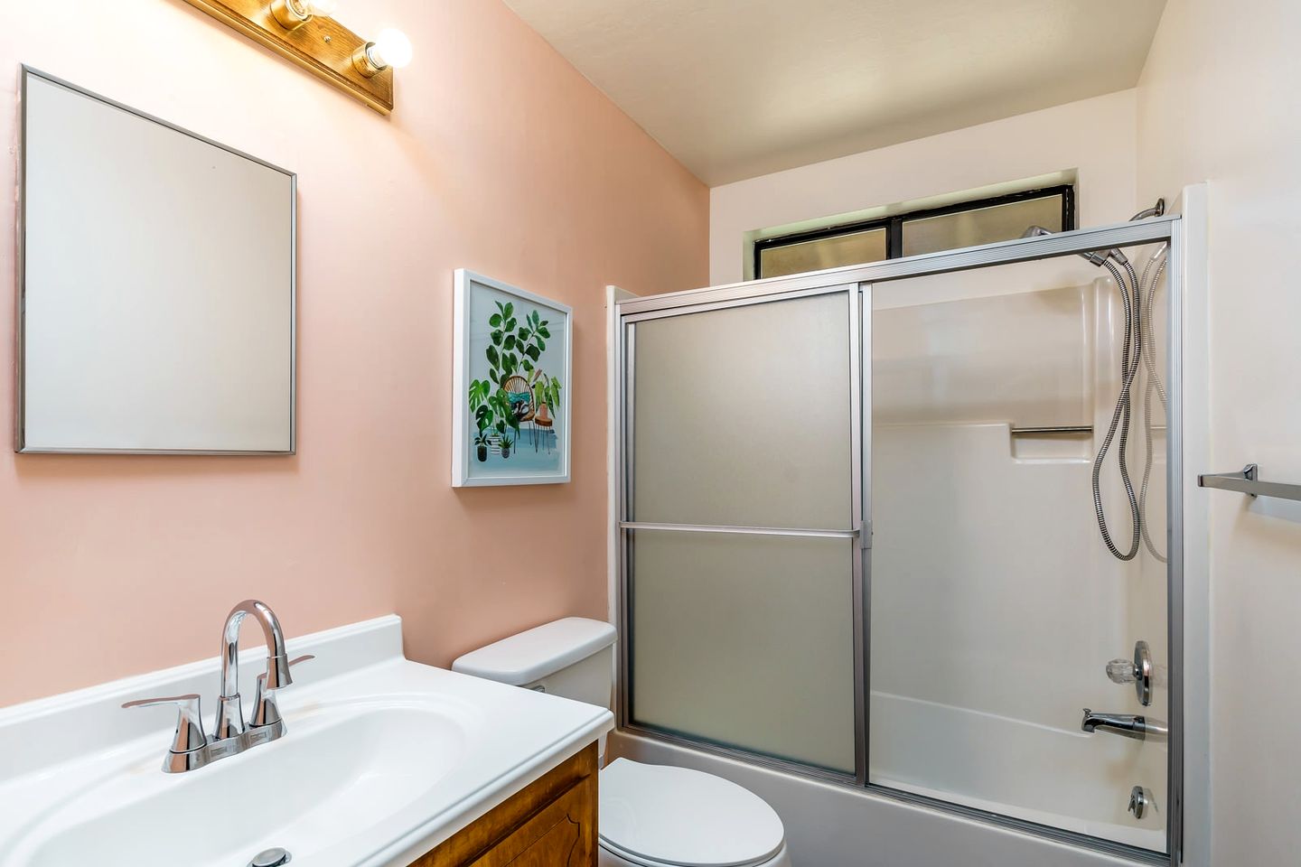 Incredible Cabin with Nice Views in Groveland, California