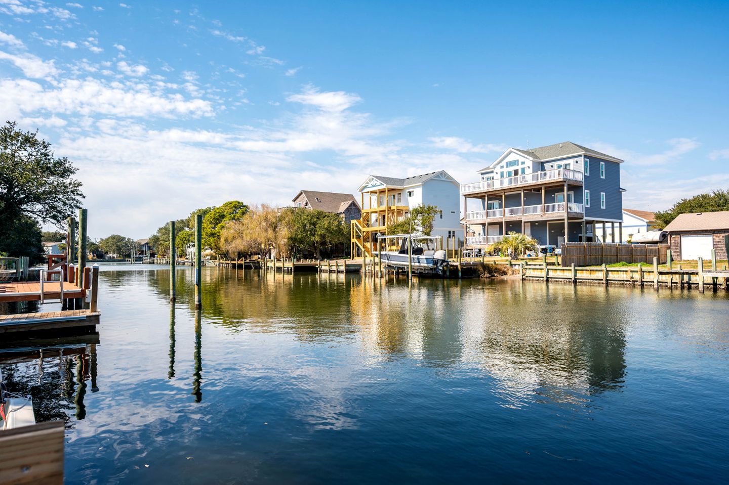 Gorgeous Waterfront Vacation Rental for an Unforgettable Family Getaway in Frisco, North Carolina