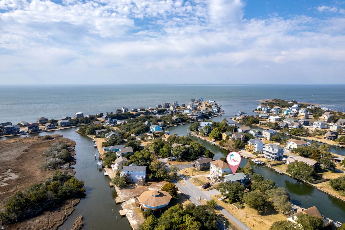 Gorgeous Waterfront Vacation Rental for an Unforgettable Family Getaway in Frisco, North Carolina