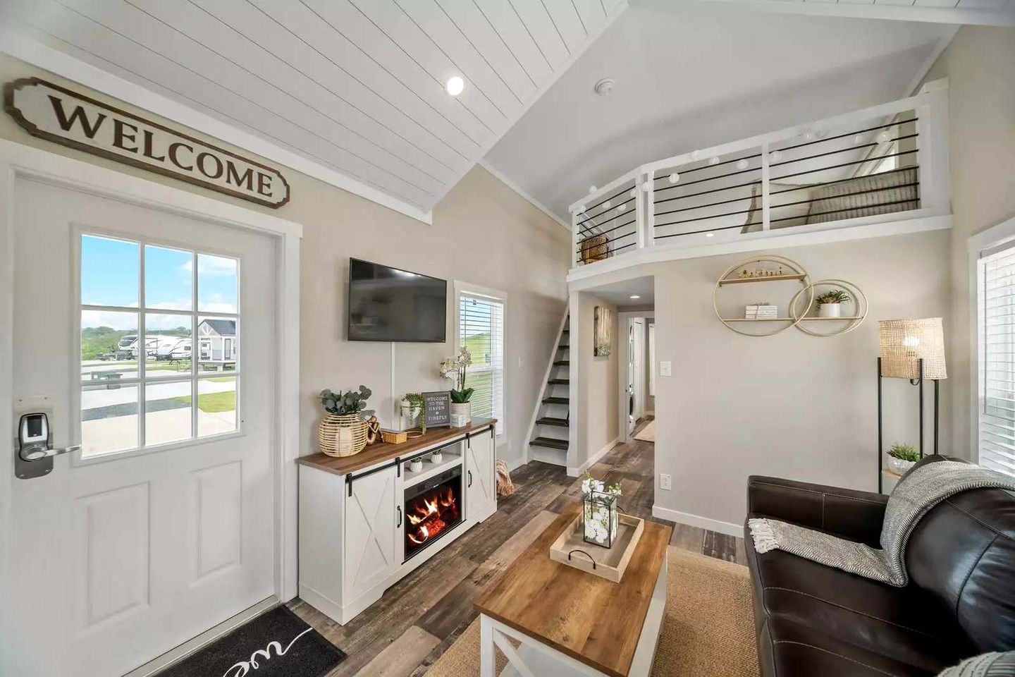 Stylish and Comfortable Tiny Home Getaway with Resort-Style Amenities and Pool Near Fredericksburg, TX