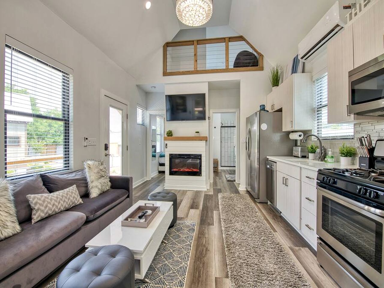 Spectacular Lofted Tiny House with Jacuzzi and Deck in North Carolina