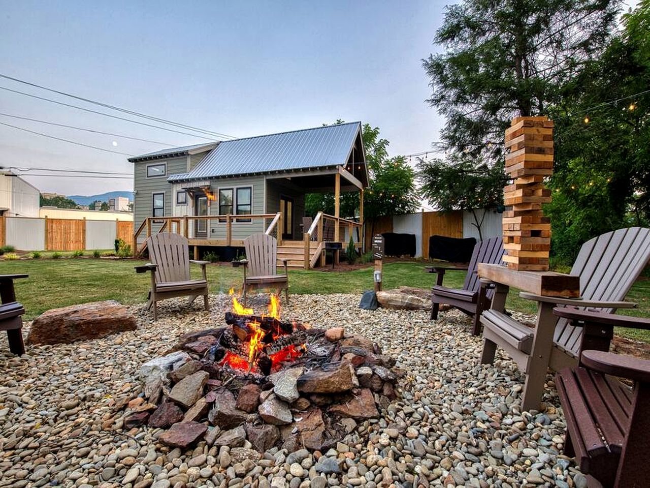 Spectacular Lofted Tiny House with Jacuzzi and Deck in North Carolina