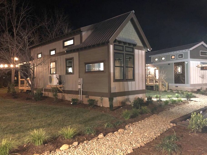 Tiny Houses (United States of America, Waynesville, North Carolina)