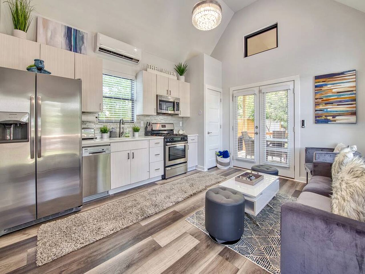 Spectacular Lofted Tiny House with Jacuzzi and Deck in North Carolina