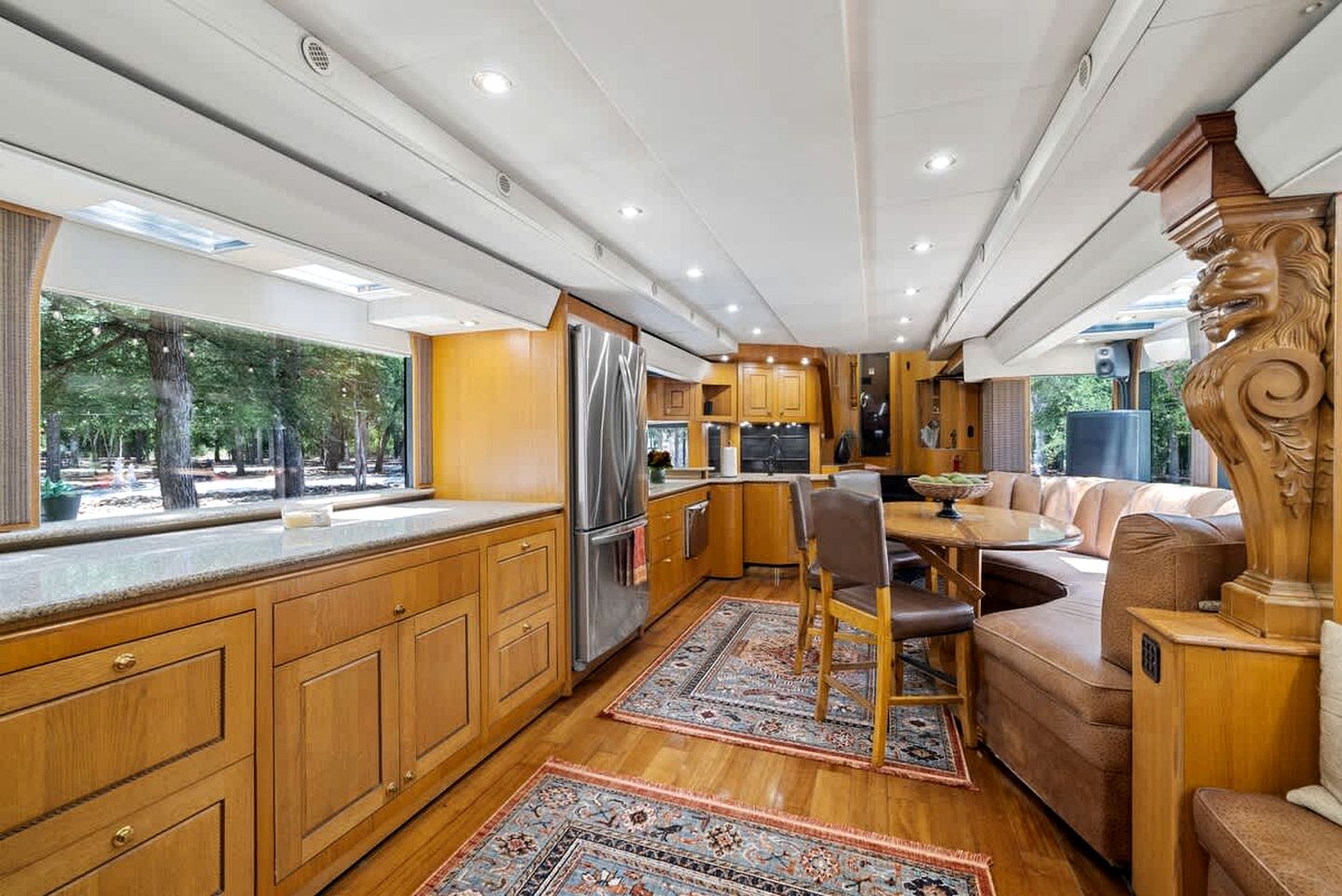 Opulent Luxury Villa Retreat near Lake Walter E. Long in Texas