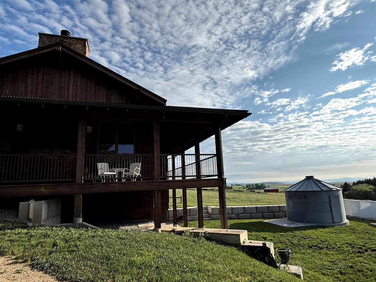 Charming Historic-Inspired Vacation Home with Mountain Views near Pony School House in Pony, Montana