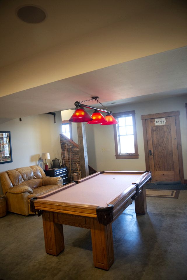 Charming Historic-Inspired Vacation Home with Mountain Views near Pony School House in Pony, Montana