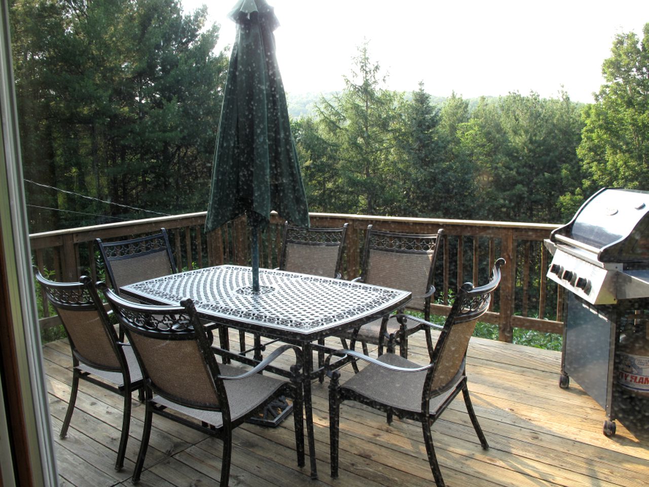 Charming Wooden Cabin in the Mountains, New York