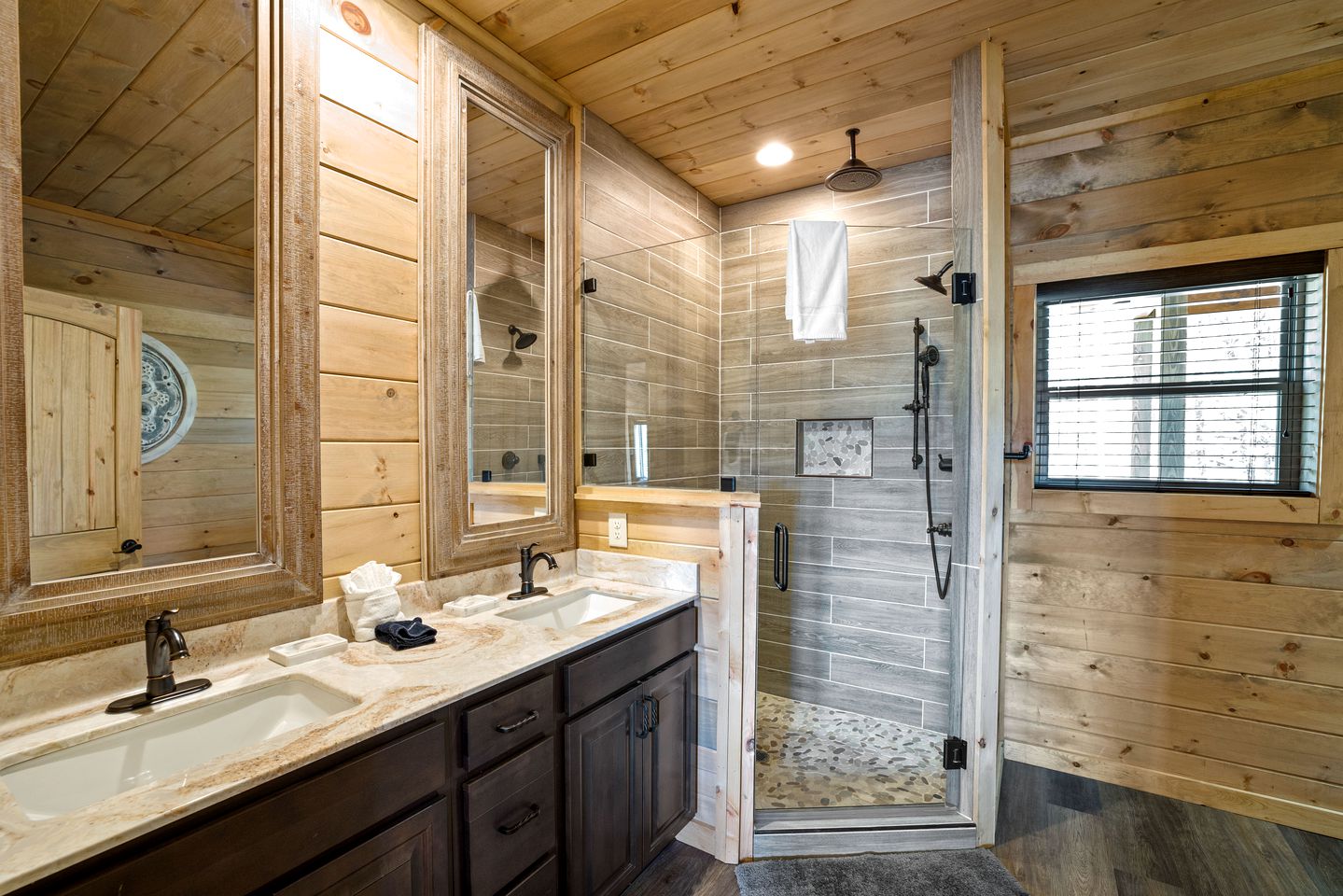 Unwind in this Luxury Glamping Cabin in Sevierville, Tennessee