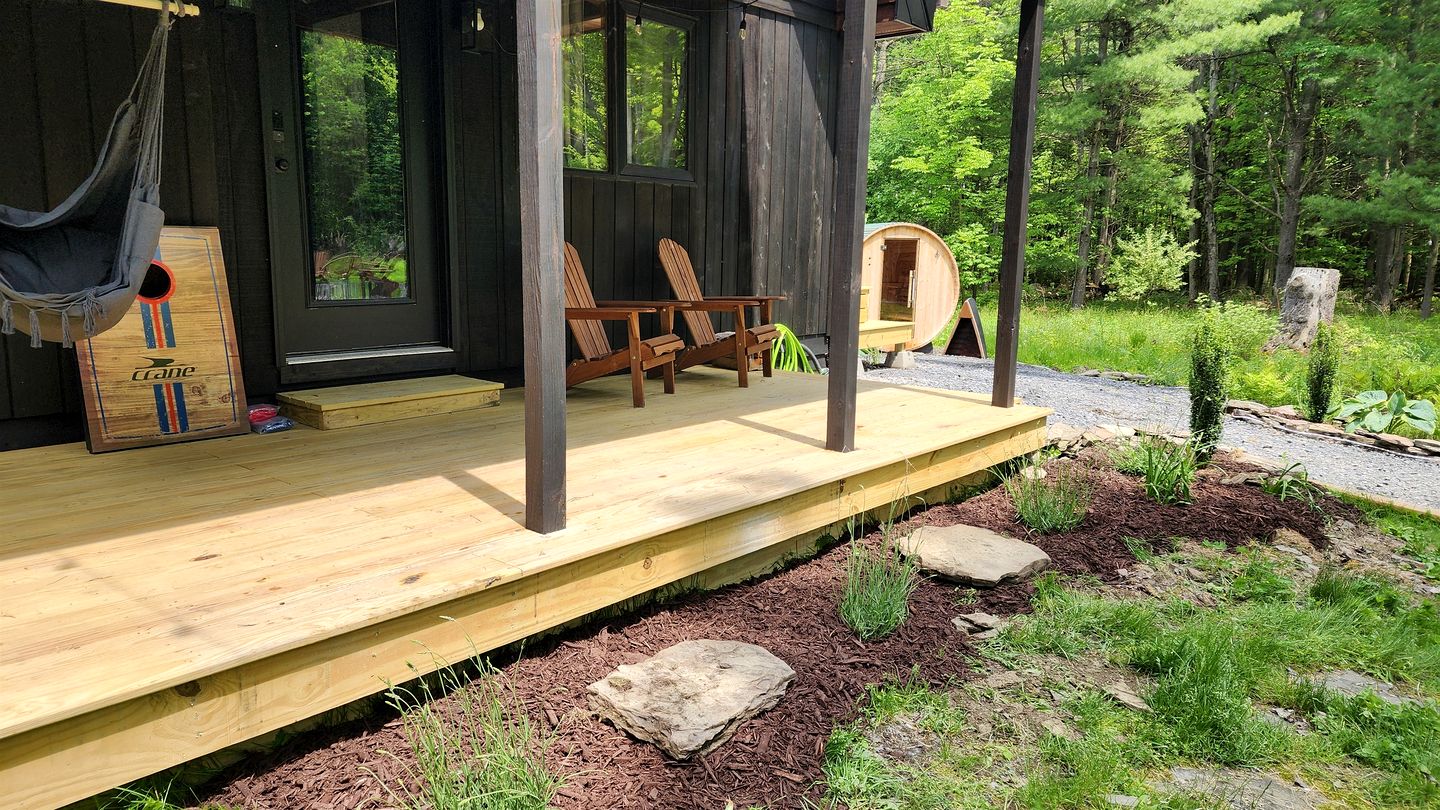 Incredible Secluded Cabin with Barrel Sauna, Fire Pit and Deck for an Unforgettable Getaway in the Finger Lakes in New York