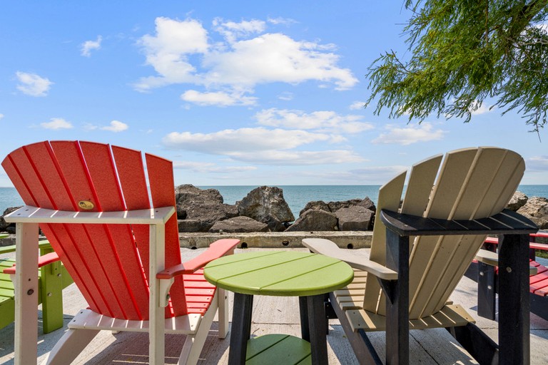 Cottages (Canada, Leamington, Ontario)