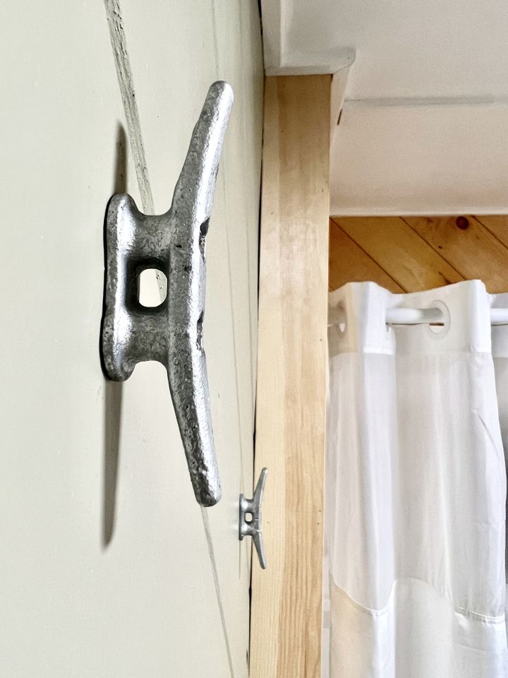 Family-Friendly Lakefront Cabin with Beach Access, Firepit & Kayaks in Burnham, Maine