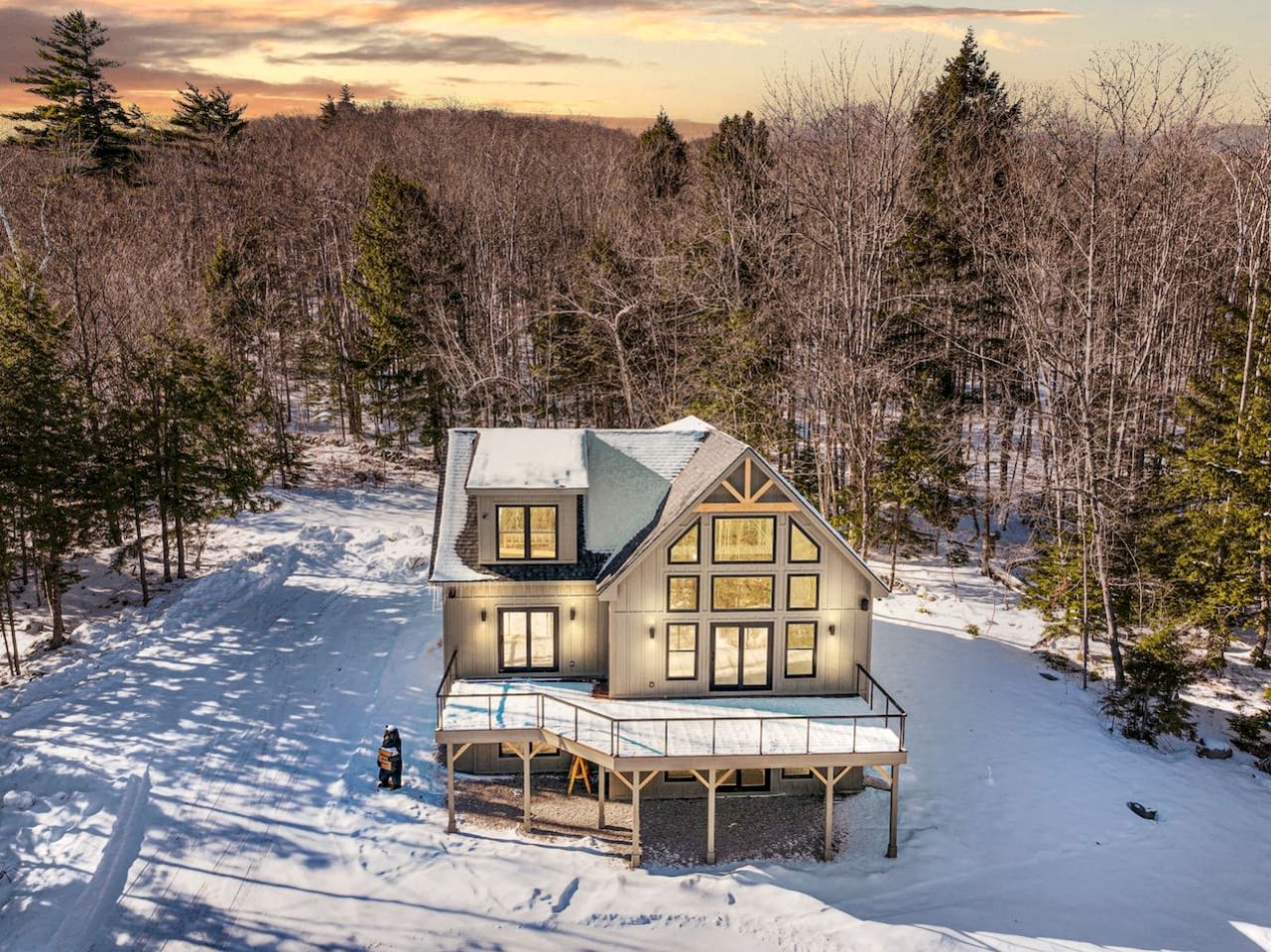 Secluded Modern Cabin for a Luxury Getaway in Conway, New Hampshire