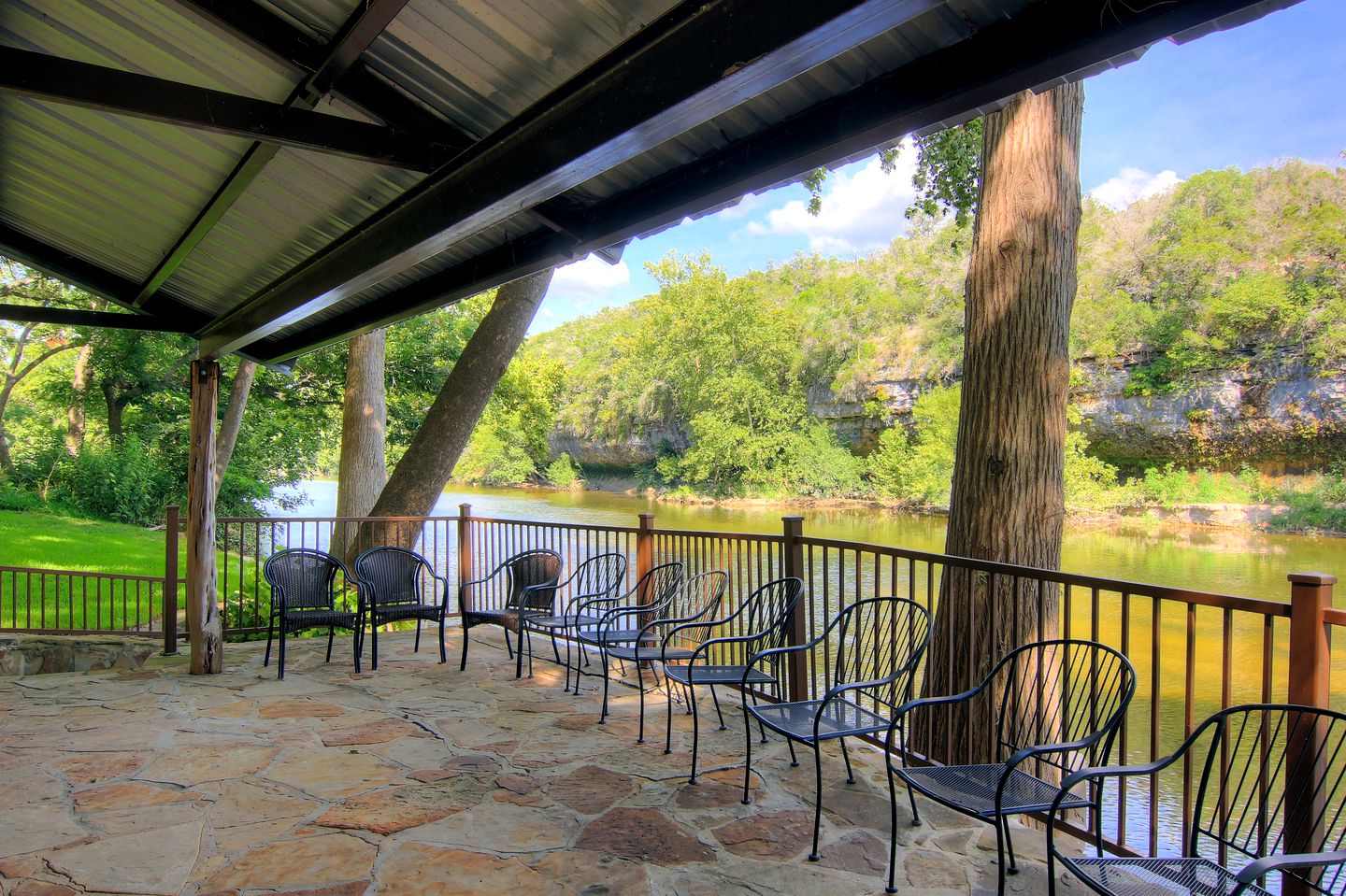 Three Texan Glamping Cabins, for a Waterfront Getaway on the Guadalupe River