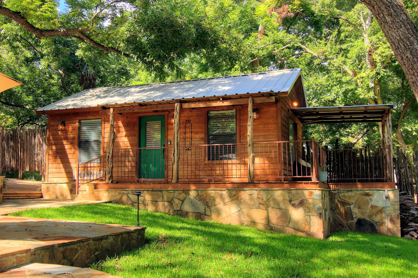 Three Texan Glamping Cabins, for a Waterfront Getaway on the Guadalupe River