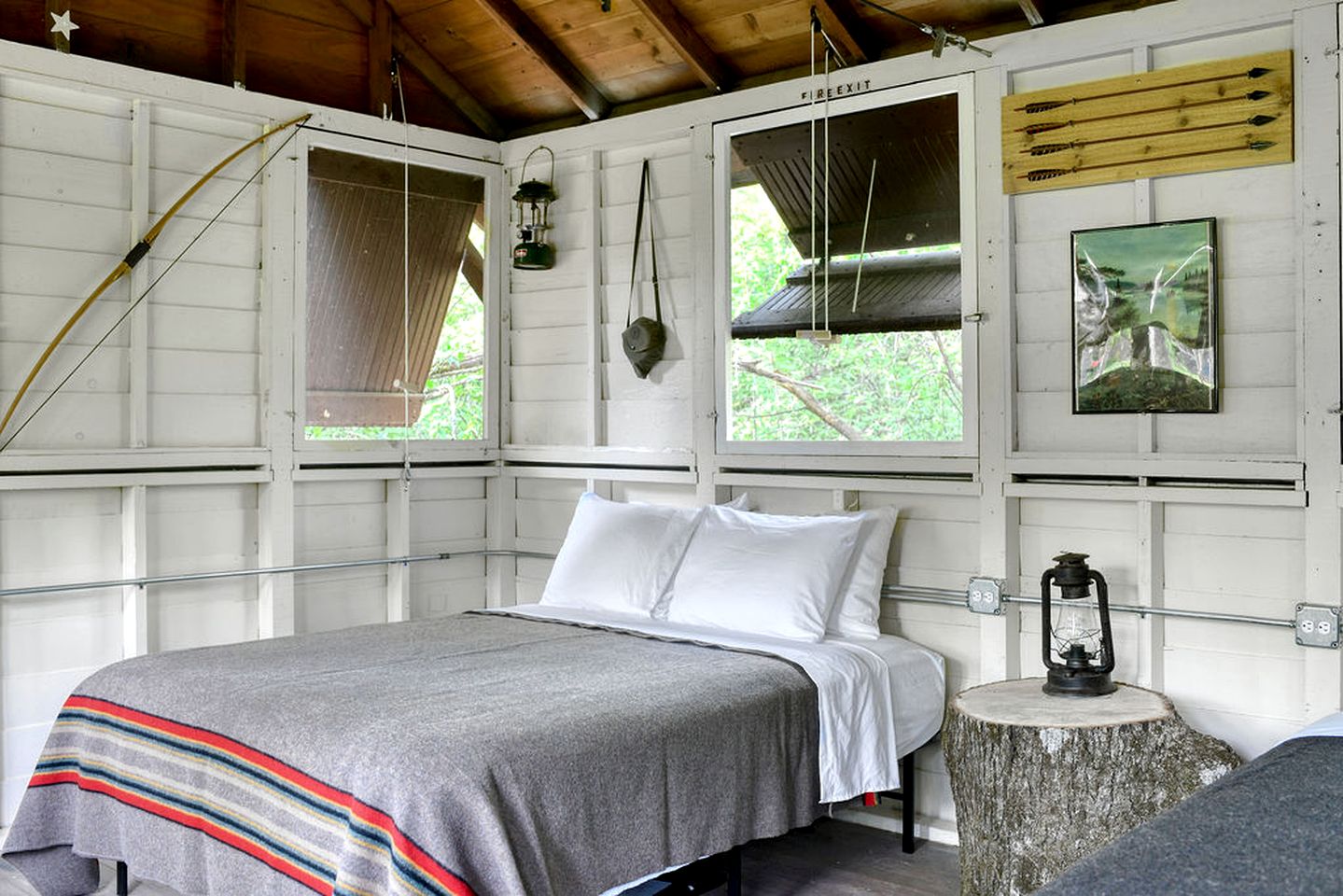 Three Cozy Historic Scout Cabins with Fire Pit, BBQ, and Hammocks for a Memorable Family Adventure in Troy, Wisconsin