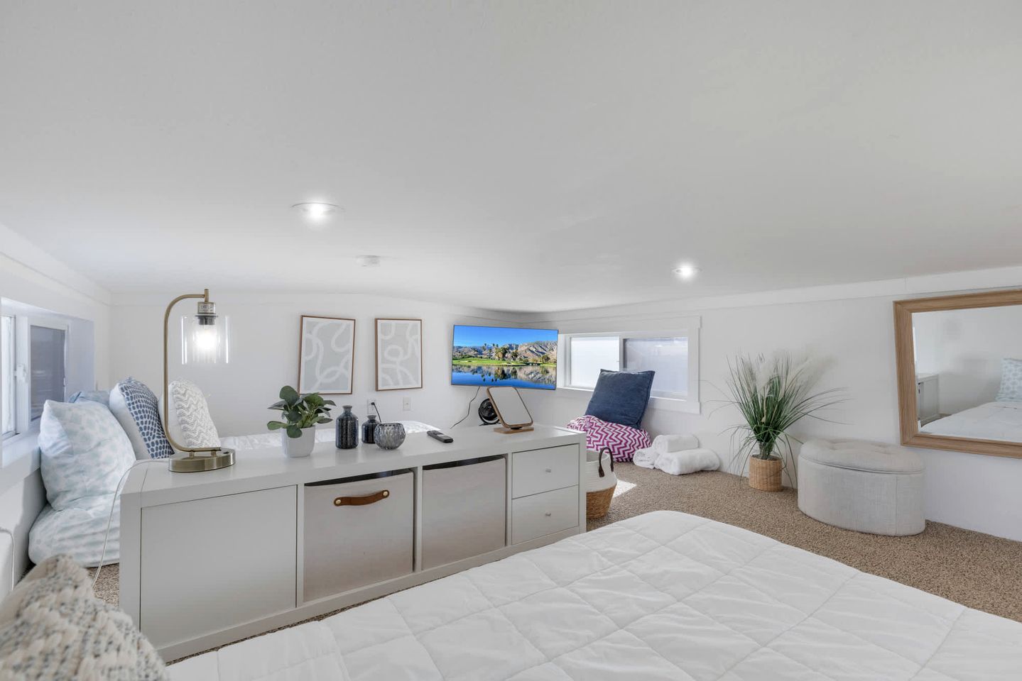 Modern and Inviting Tiny Home Retreat with Resort-Style Pool and Amenities Near Fredericksburg, TX