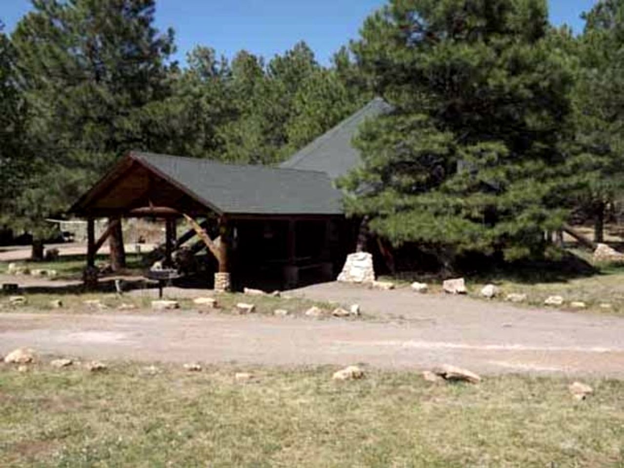 Enormous Group Cabin with Picnic Area and Outdoor Playing Spaces in Arizona