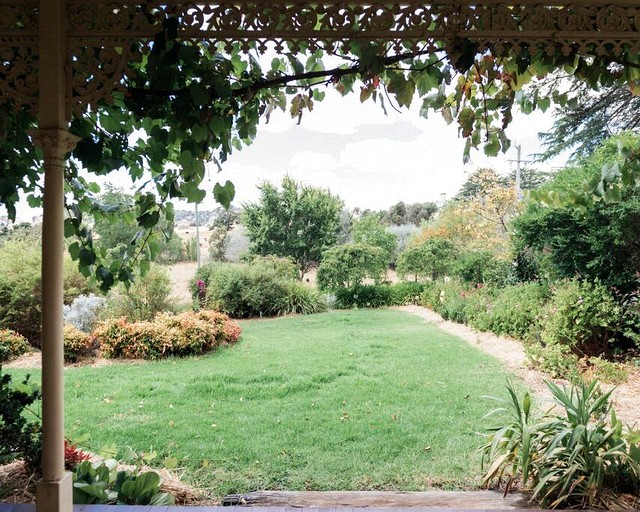 Cottages (Australia, --, --)