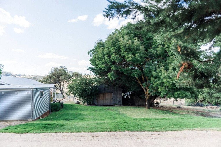 Cottages (Australia, --, --)