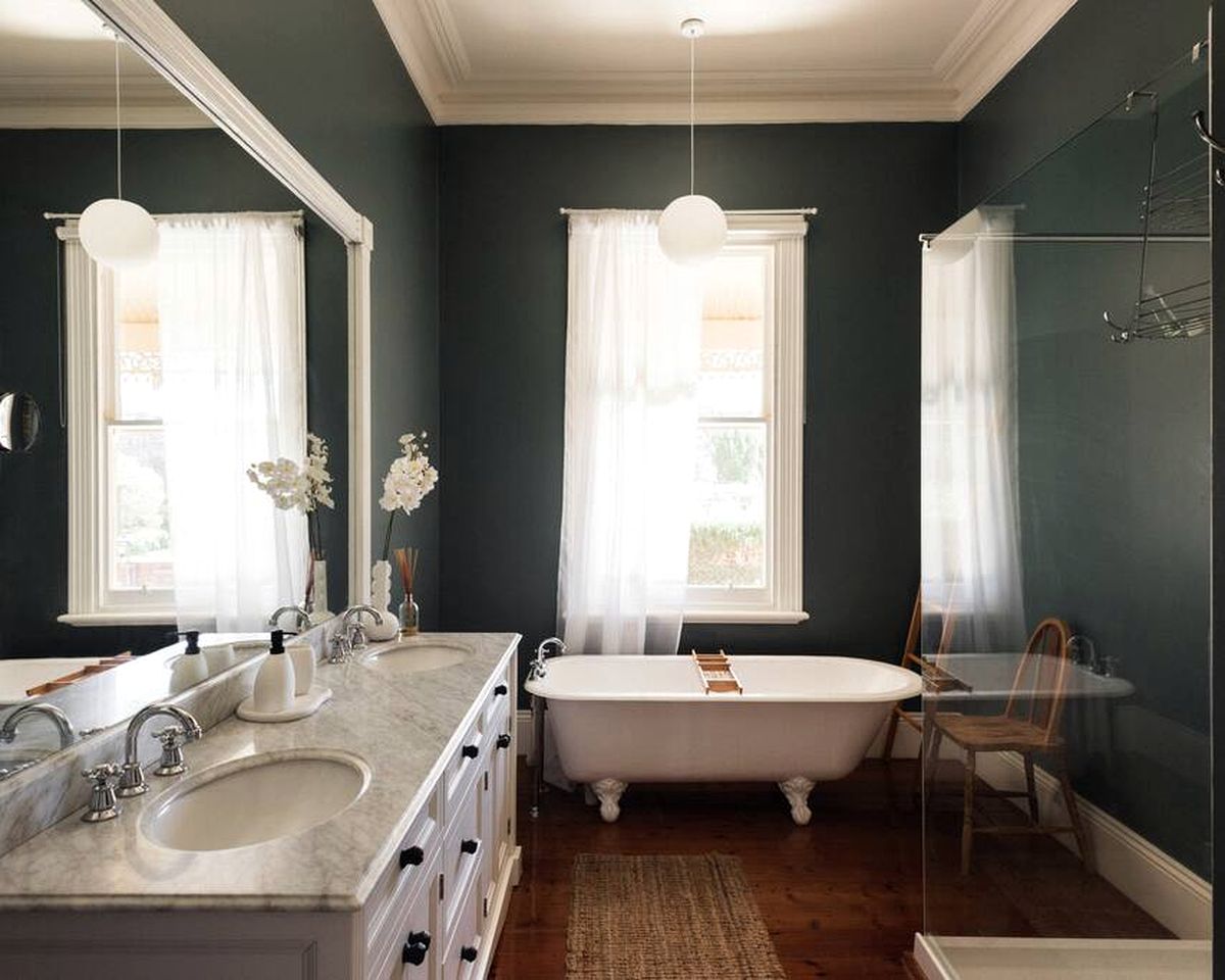 Elegant Stylish Cottage Perfect for a Peaceful Escape in Victoria