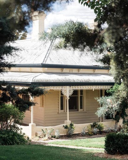 Cottages (Australia, --, --)