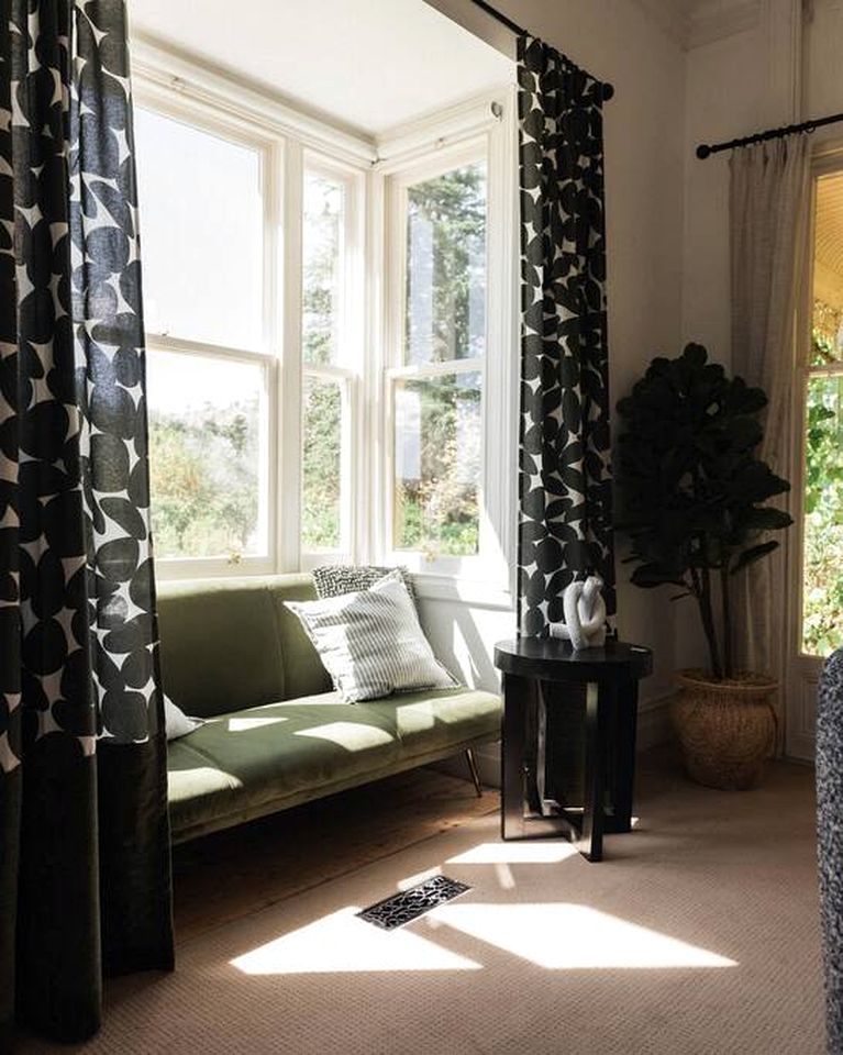 Elegant Stylish Cottage Perfect for a Peaceful Escape in Victoria