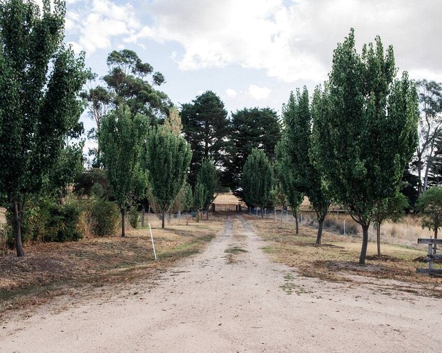 Cottages (Australia, --, --)