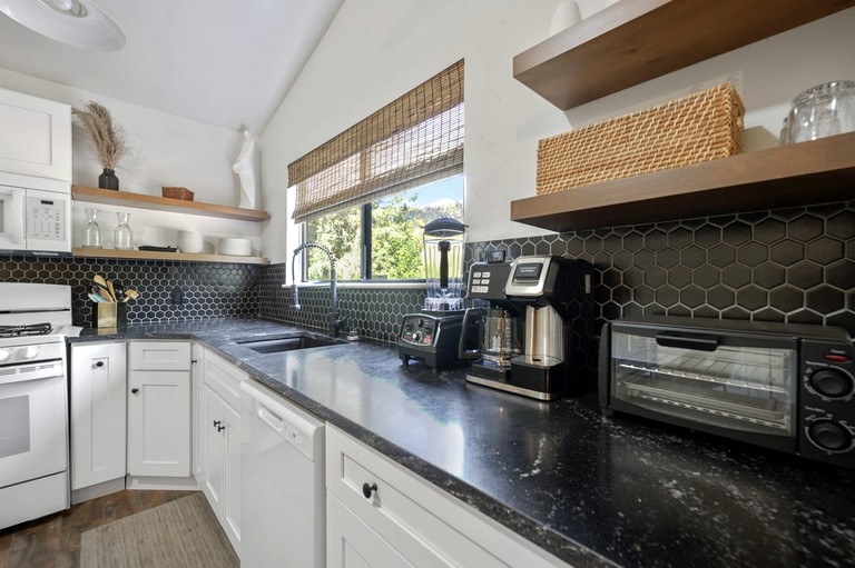 Cabins (United States of America, Glendale, Utah)