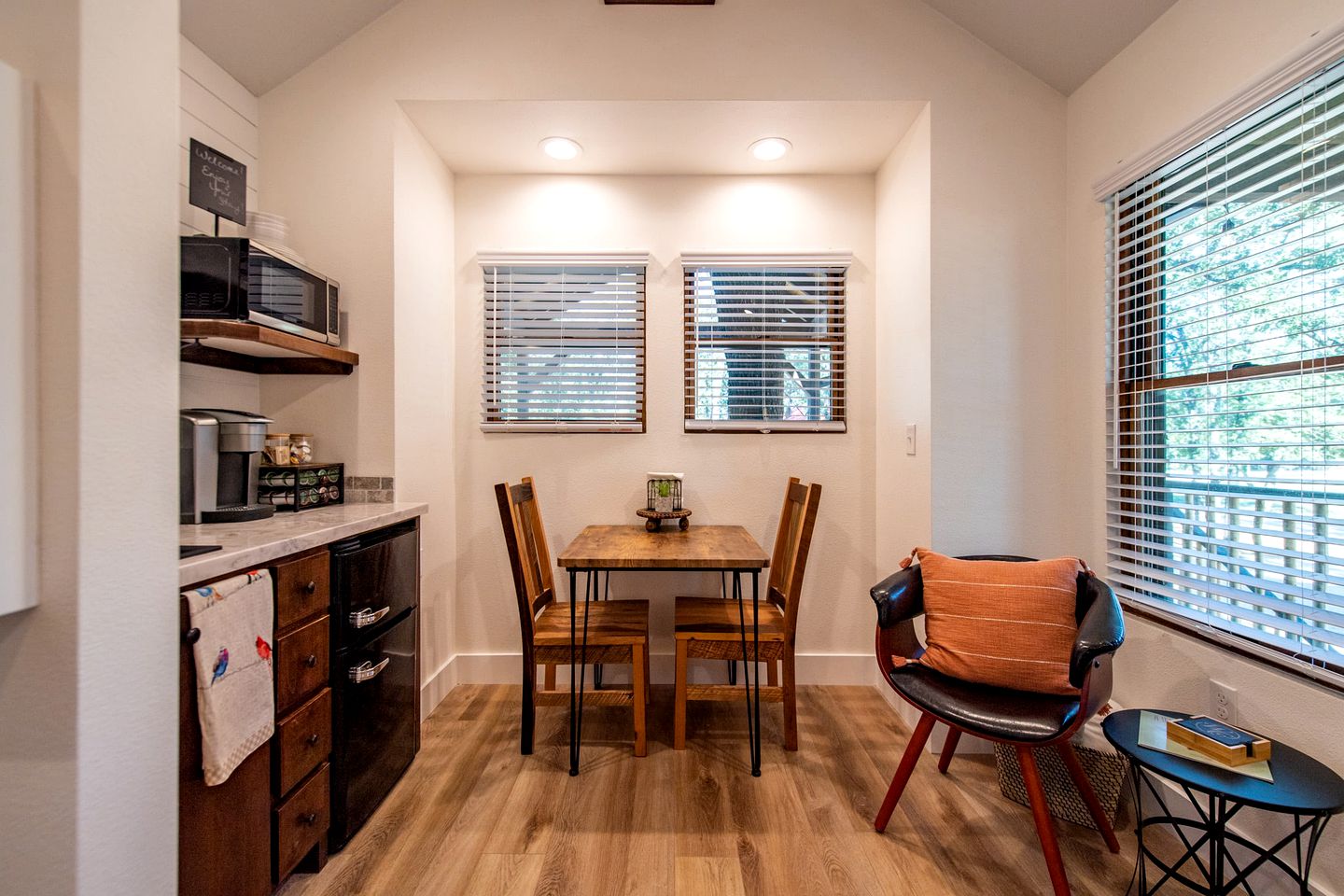 Romantic Tree House for Texas Glamping in Elm Mott