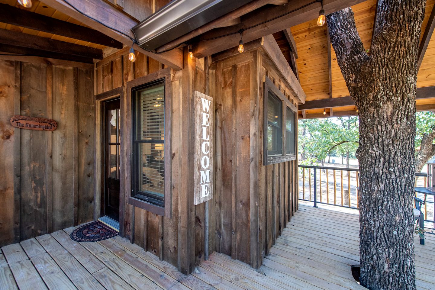 Romantic Tree House for Texas Glamping in Elm Mott