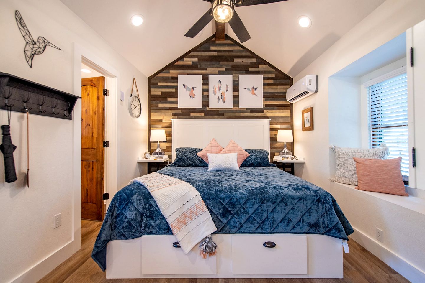 Romantic Tree House for Texas Glamping in Elm Mott