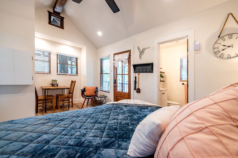 Tree Houses (United States of America, Elm Mott, Texas)