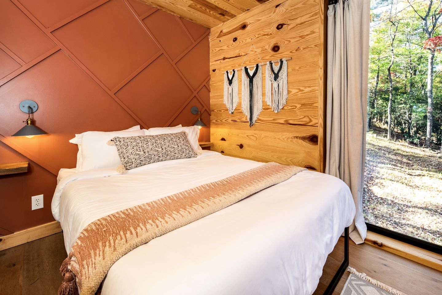 Secluded Adventure Treehouse with Net Loft & Swaying Bridge Near Highlands, NC